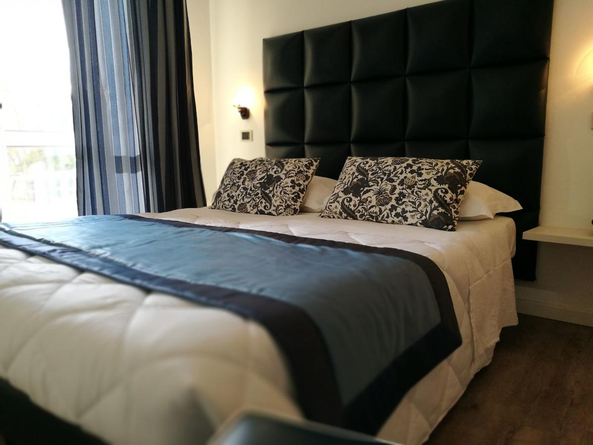 Hotel Rombino فونتيبلاندا المظهر الخارجي الصورة